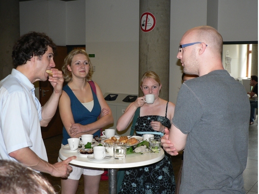 p1000384