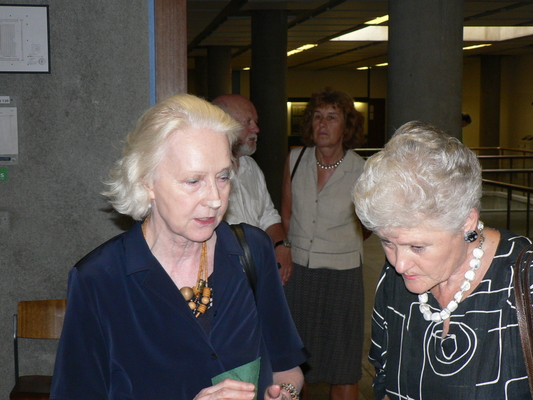 p1000392
