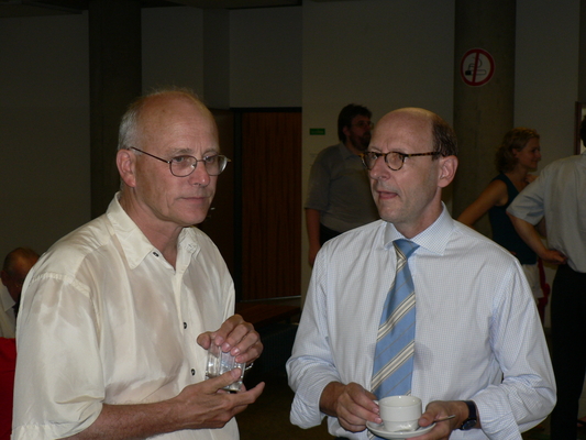 p1000394