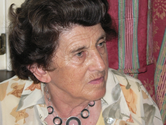 p1000408