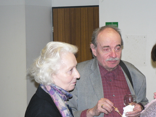 p1000174