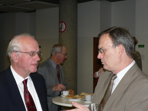 p1000685