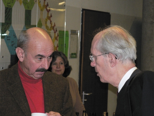 p1000687
