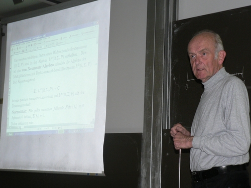p1000706